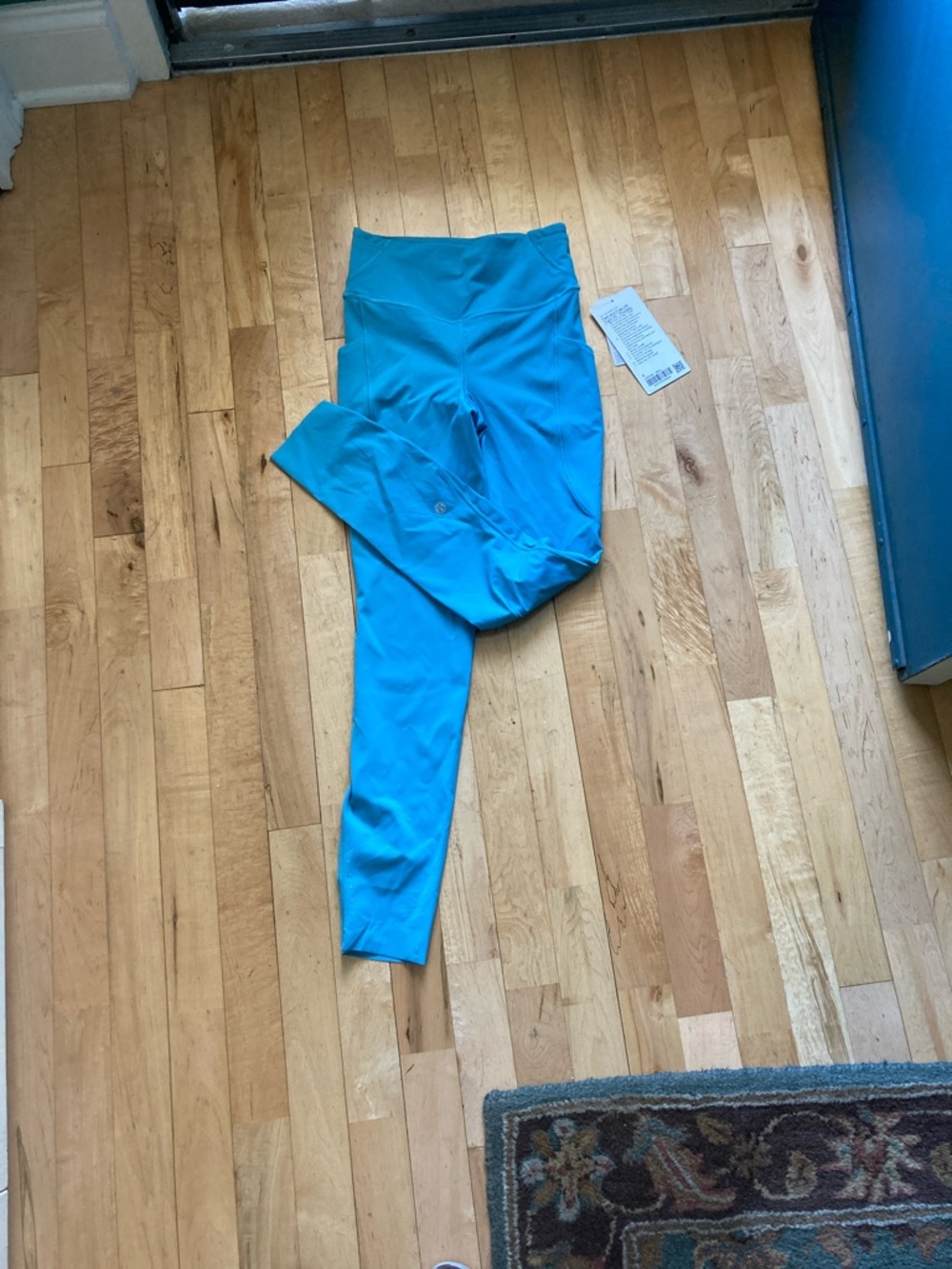 NWT Lululemon fast and Free with pockets. Size 4.